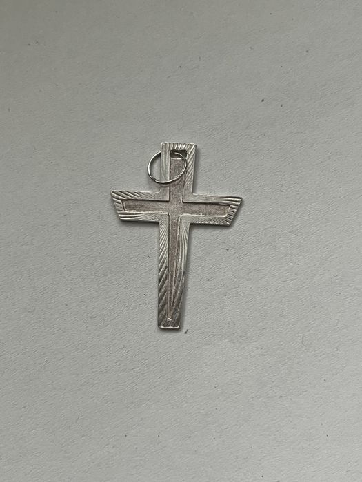 Krzyżyk srebrny 925