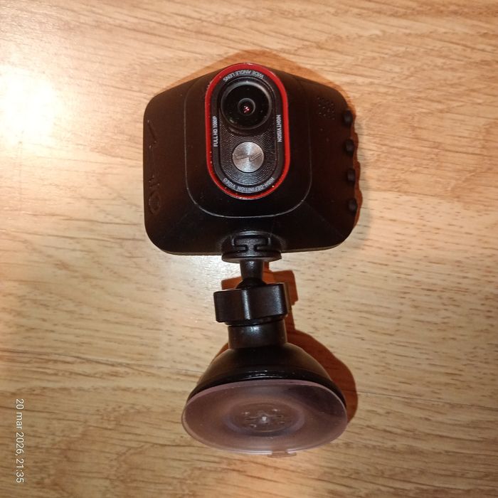 Mio MiVue C312 64GB  kamera, wideorejestrator samochodowy zestaw.