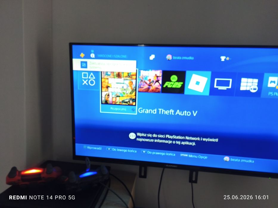Sprzedam ps 4 2 pady