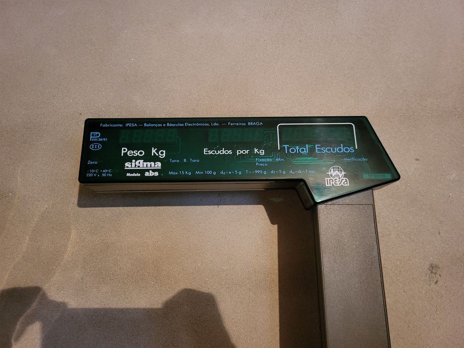 Balança Antiga/Eletrónica
