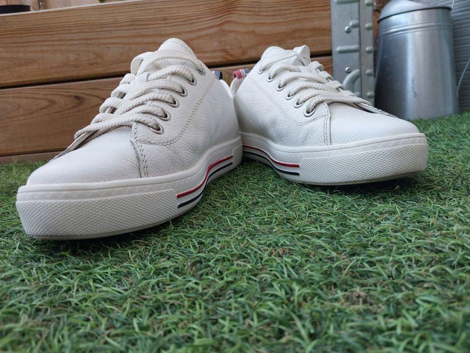 Buty skórzane Remonte rozm. 39