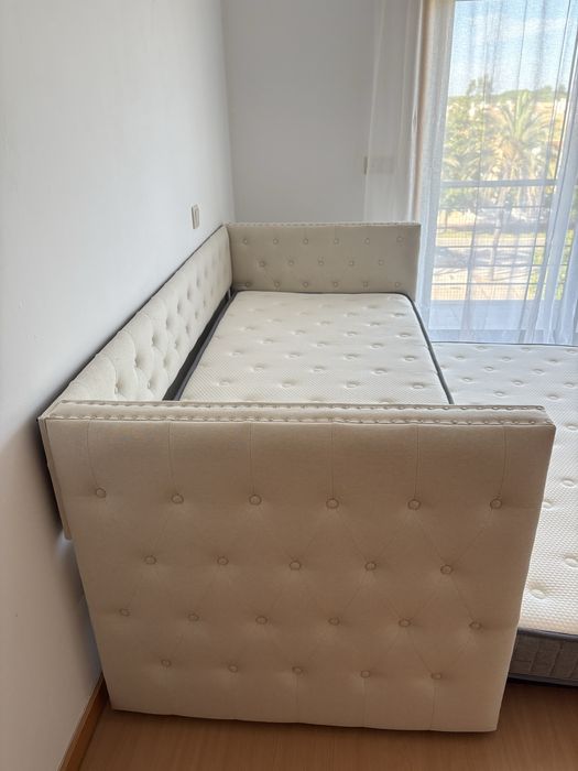 Cama dupla (bicama) em perfeito estado - Inclui colchões NOVOS