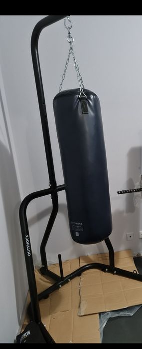 Saco boxe + suporte + luvas