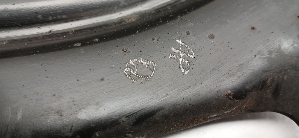 Braço de suspensão frente esquerdo RENAULT Clio IV (BH_)