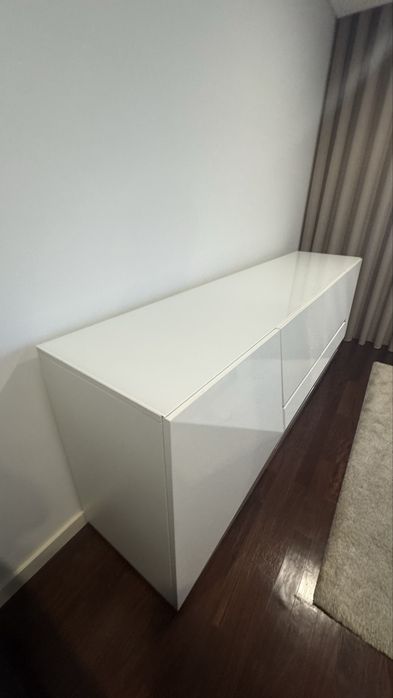 Aparador/armário da sala branco