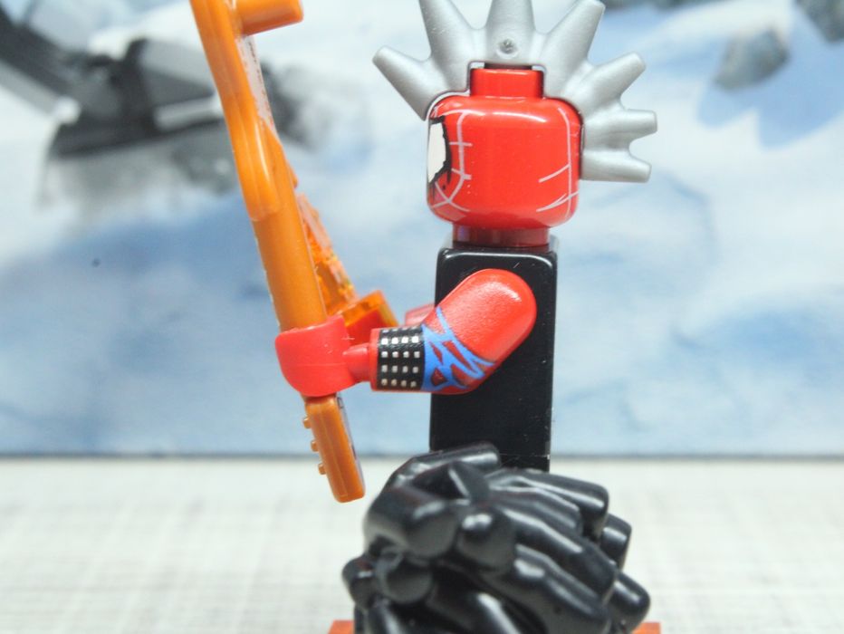 LEGO Marvel CMF 28 spider-Punk Spiderman