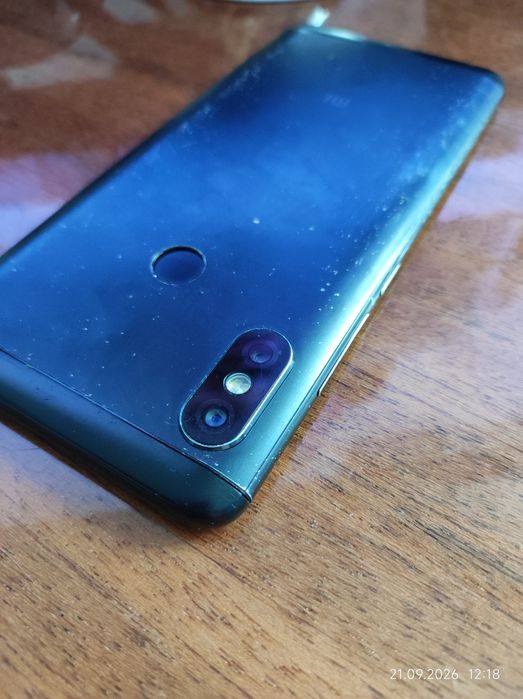Xiaomi Redmi Note 5 (4/64)