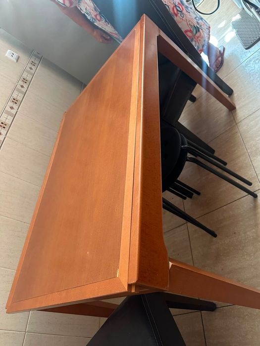 Mesa de cozinha extensível