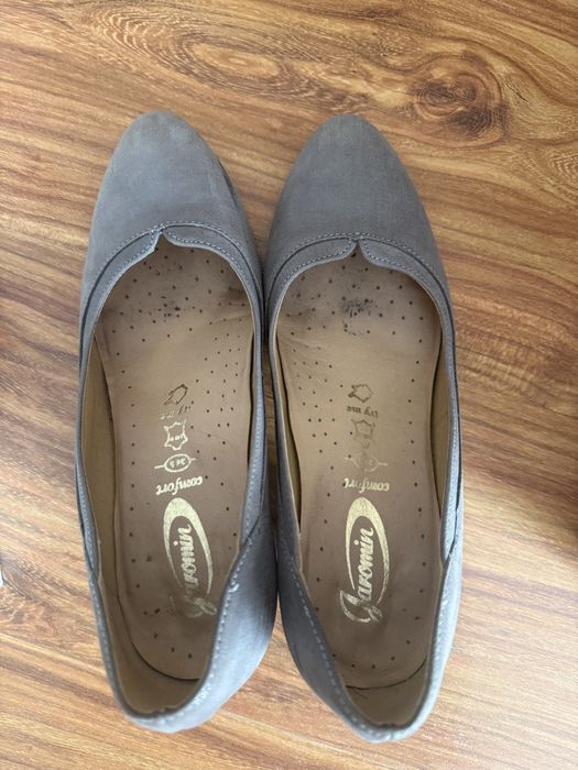 Buty czólenka na słupku  zamszowe
