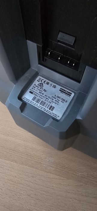 Karcher puzzi 9/1 Bp + mała ssawka + 2x bateria