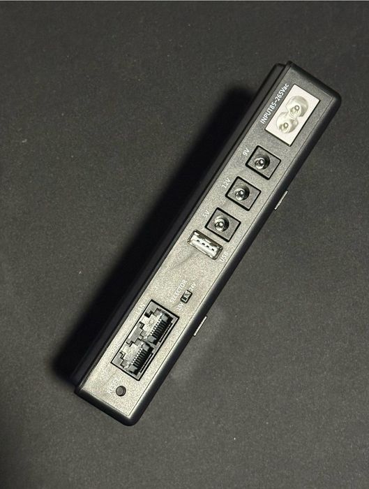 ДБЖ безперебійник аккумуляторами USB 2A 5В/9В/12В 18Вт для роутер