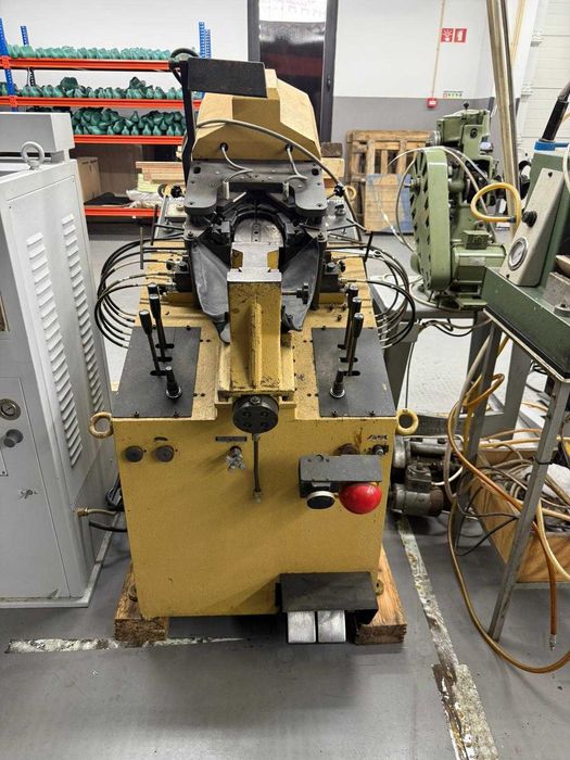 Máquina de Montar Prátik – Bom Estado + Ferramentas e Moldes