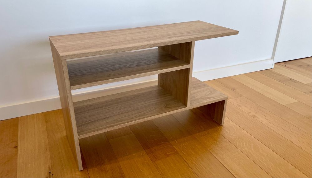 Mesa de Apoio Moderna