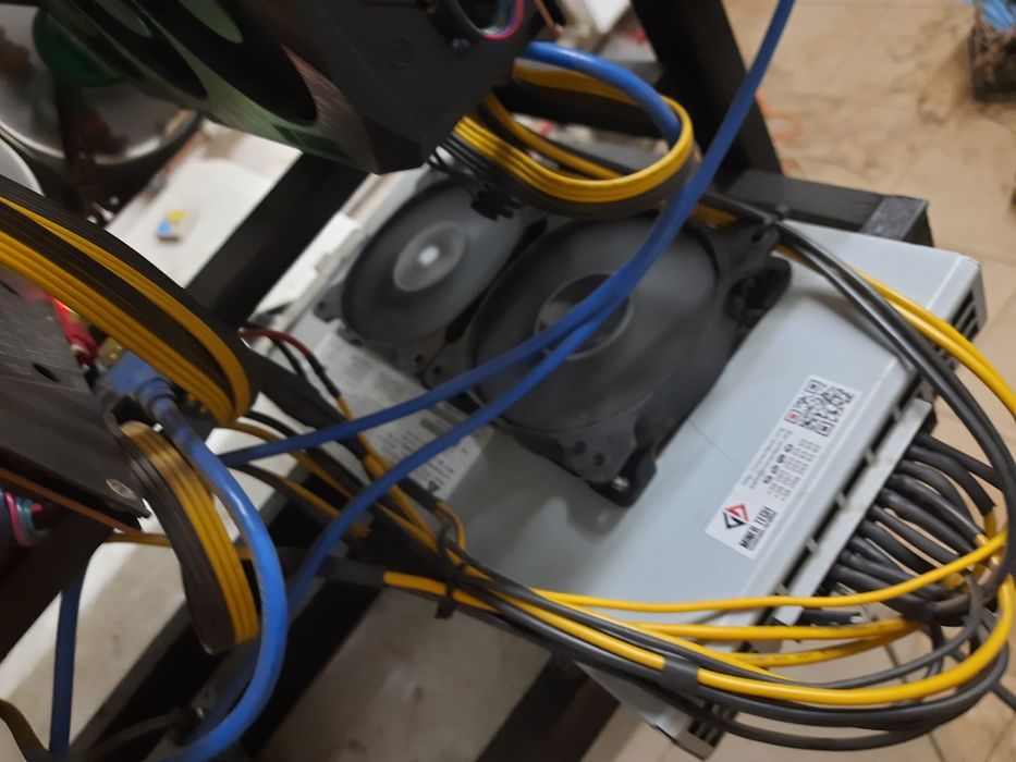 Майнинг ферма на 6 видеокарт продажа БЕЗ карт