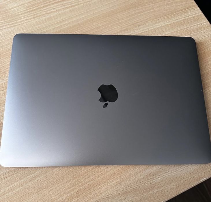 Macbook air 13 M1 2020 року 128Гб