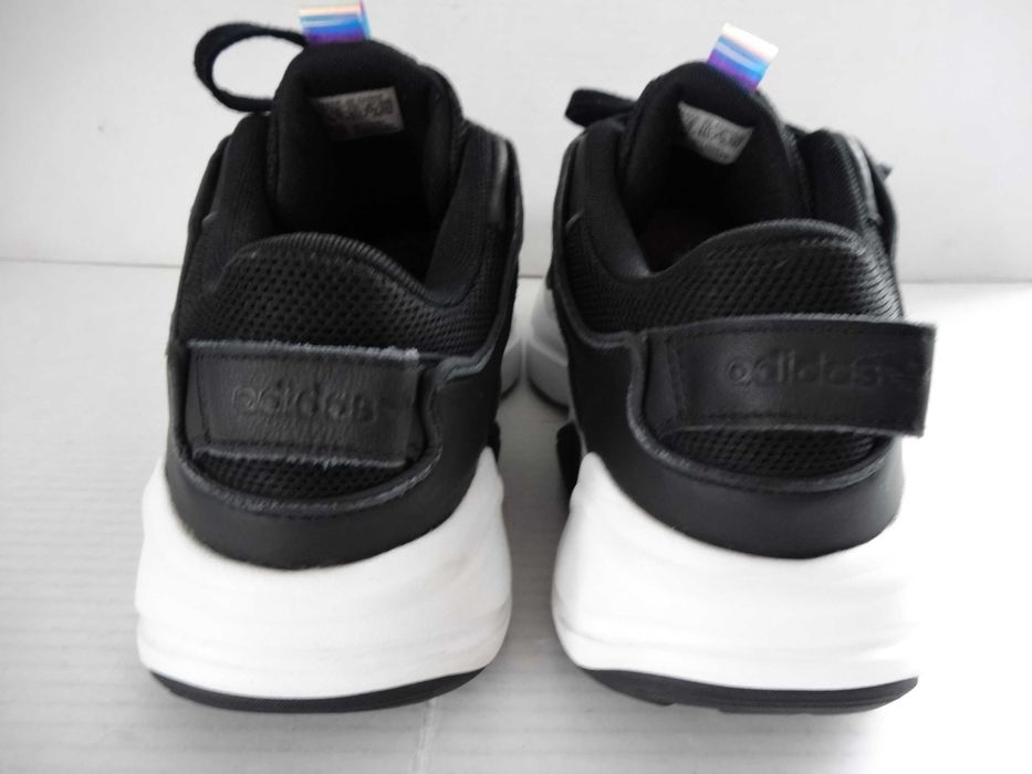 Buty ADIDAS MAGMUR RUNNER roz 43 1/3 Bieganie Sportowe UNISEX