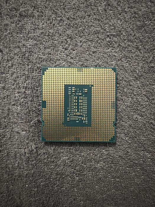 procesor Intel Core i3-10100F