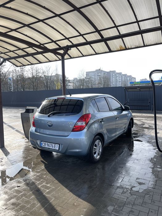Хюндай І20 хорошее состояние