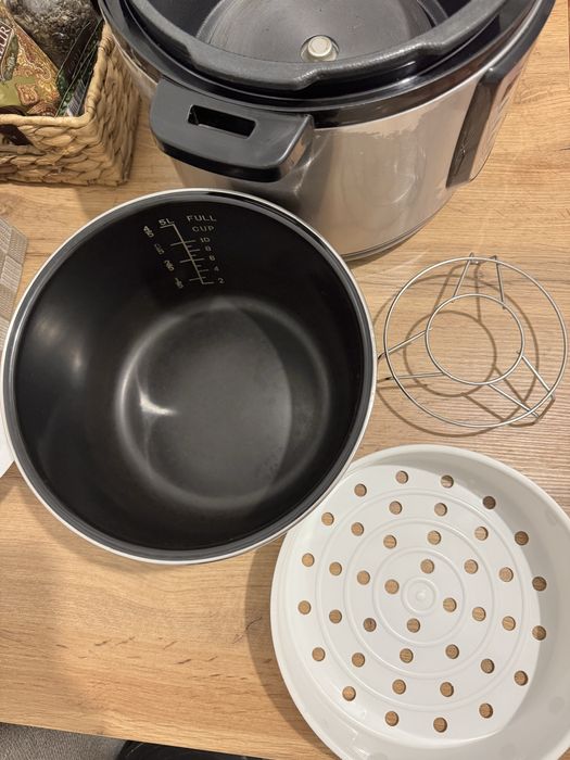 Мультиварка-скороварка UFO YPD-90H, 5л