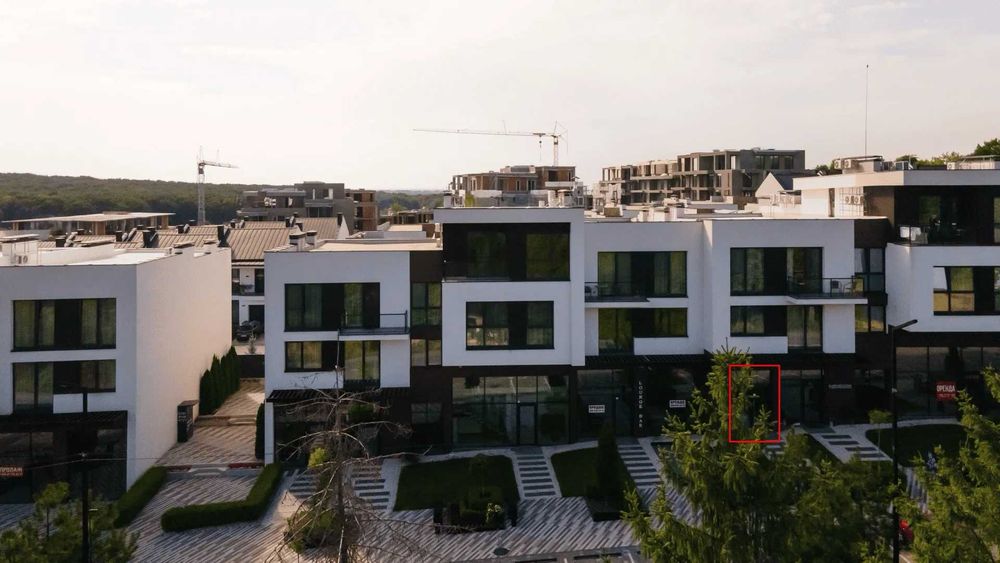 Комерційне приміщення 26,5 м² вільного призначення ｜ Оренда ｜ КМ SHERWOOD ｜пров. Квітневий | Ужгород ｜ Без комісії від забудовника
