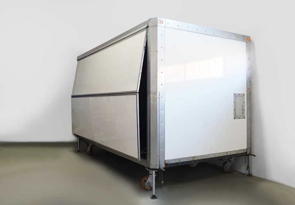 Contentor em sanduíche de Poliuretano/Fibra de Vidro 4500x2430x2460