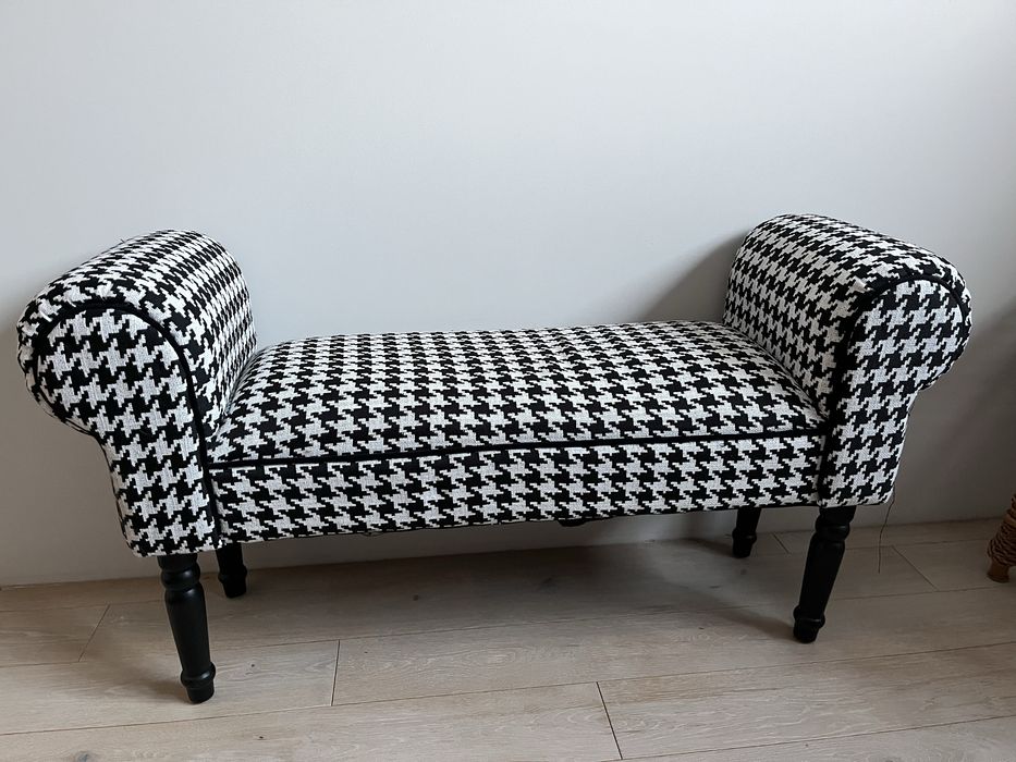 Sprzedam ławeczkę, pufę.