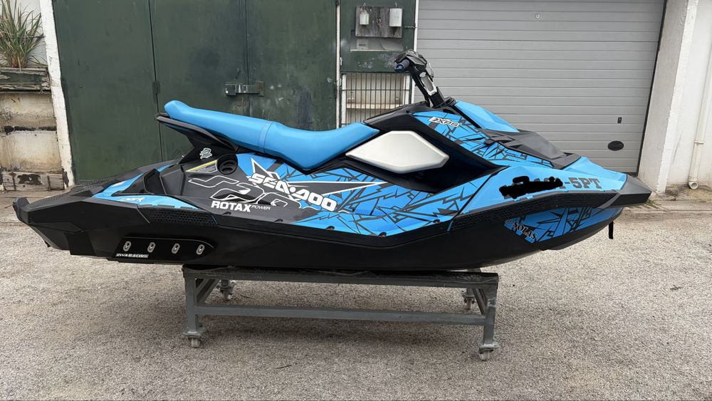 Sea-Doo Spark TRIXX 3UP 90 CV – Impecável