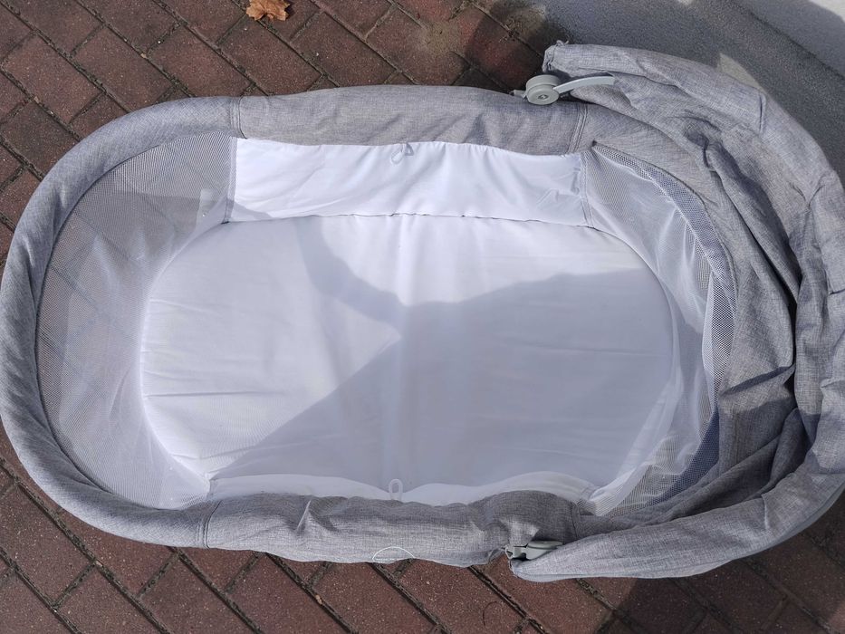 Łóżeczko Kinderkraft, składane z funkcją kołyski, turystyczne