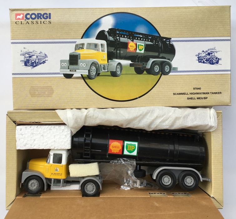 Corgi Classics 97840 Scammell Highwayman Tanker