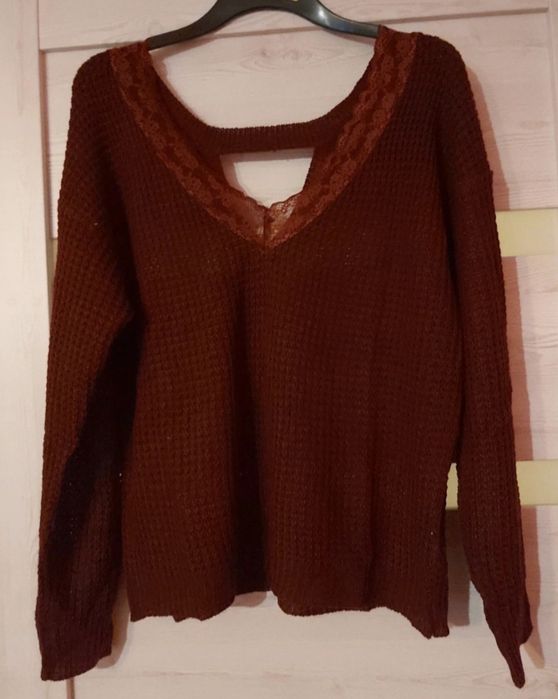 Sweter damski z koronką Nowy Uni