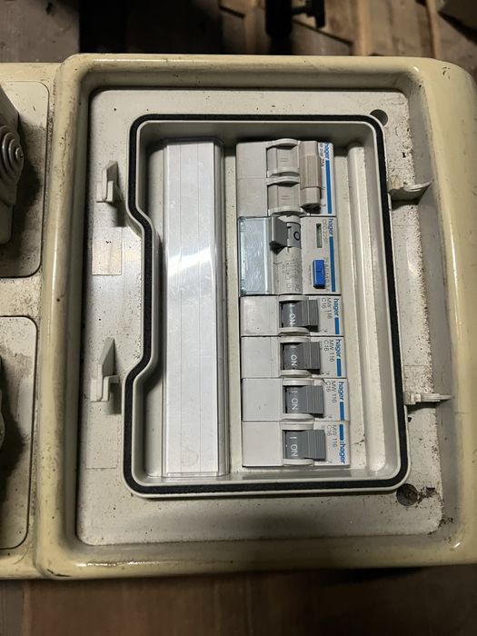 Quadro  electrico monofasico 16A