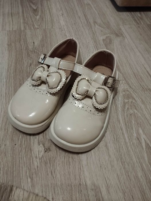 Туфлі для дівчаток