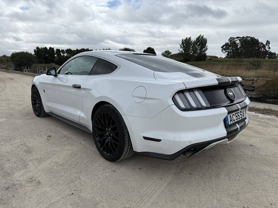 Ford Mustang 2.3 i Ecoboost  cx Manual 6v