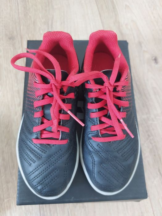 Buty piłkarskie halówki 28 Kipsta Decathlon adidasy sportowe