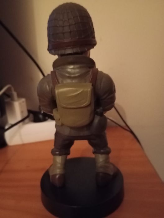 Suporte de carregador para comando Call of Duty WWII