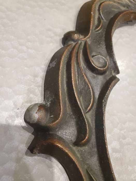 Продам   раму для зеркала  метал