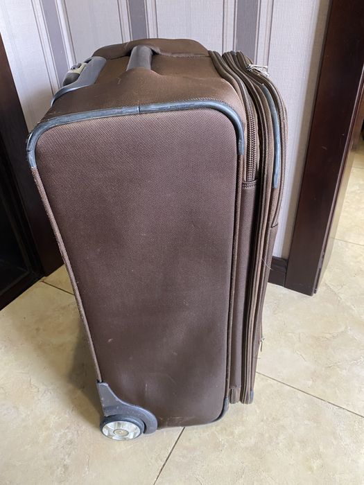 Дорожный чемодан Samsonite