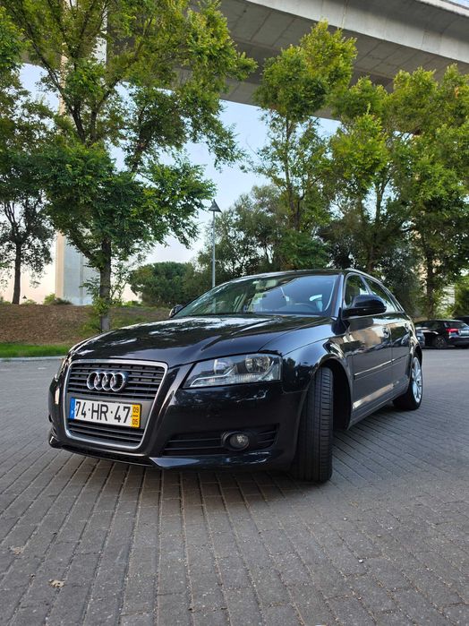 Audi A3 Sportback 1.4 TFSI Ambition (Equipado com CarPlay/Android Auto)