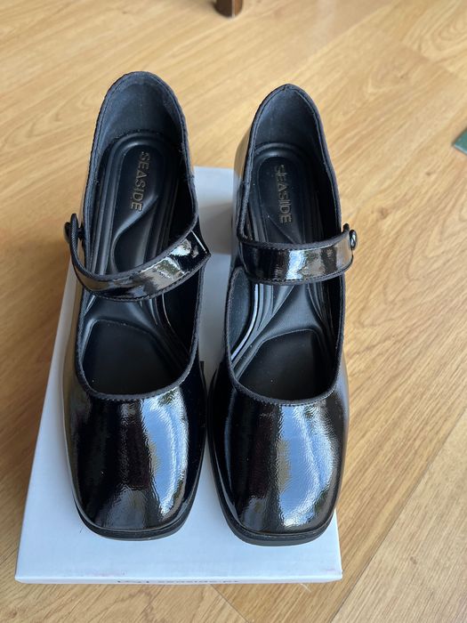 Sapatos tipo Mary Jane