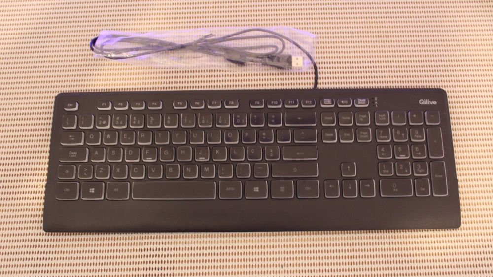 QLIVE 8.100 PC Keyboard64575352804097122