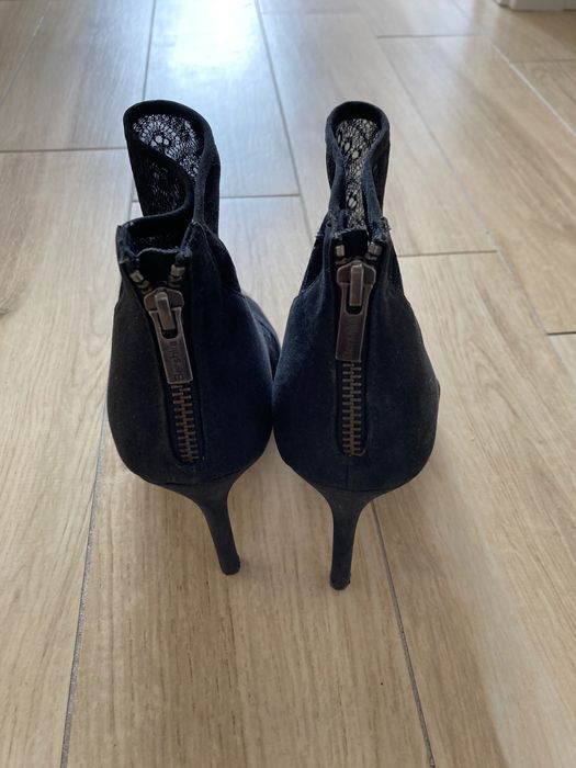 Buty Bershka czarne r.40