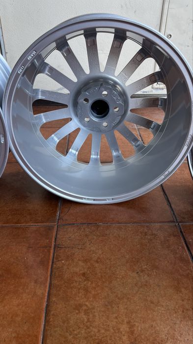Ronal Aristo original golf 4 r32 18 5x100
