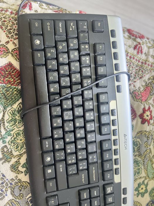 Продам клавіатуру компʼютерну A4TECH