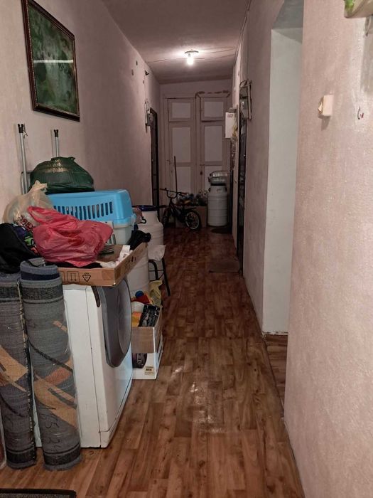 Продам комнату в коммуне на Сегедской пр. Гагарина