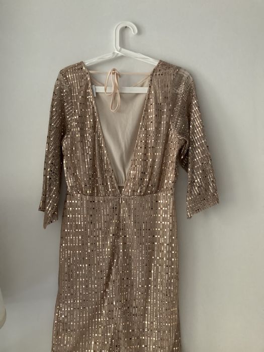 Cekinowa sukienka Vila