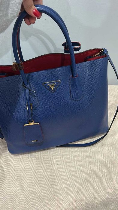 Bolsa Prada Galleria Saffiano Média em Pele Azul