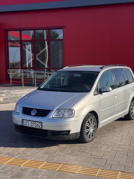 Продаю VW Touran 2003
