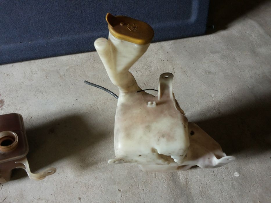 Caixa fusível + corpo do carburador