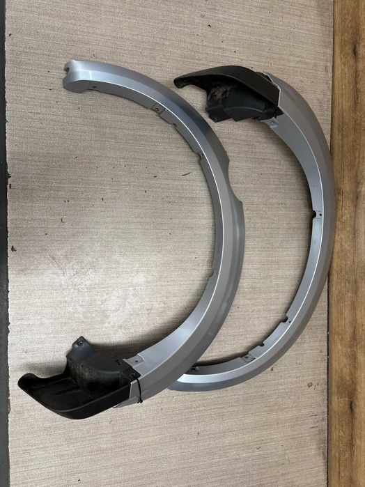 listwa błotnika tylnego lewa, prawa mitsubishi l200