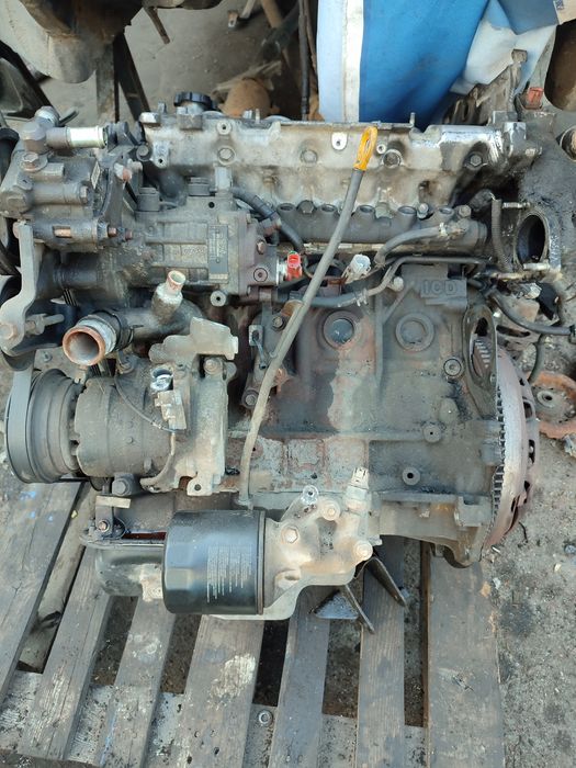 Двигатель Toyota rav 4  1cd   d4d